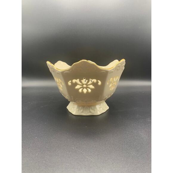 Lenox Other - Lenox Gold Trim Footed Bowl